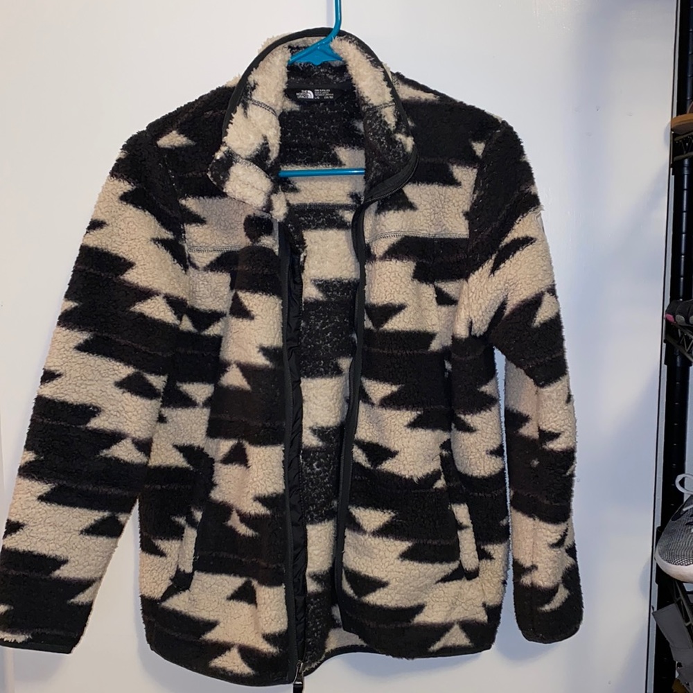 Women’s junior northface coat- LG youth 14/16